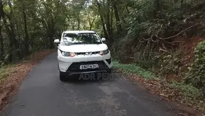 Mahindra KUV 100 2025
