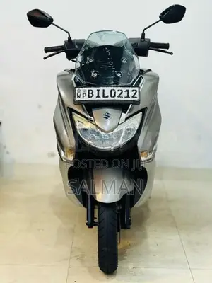 Suzuki Burgman STREET 125 2019