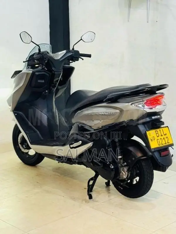Suzuki Burgman STREET 125 2019