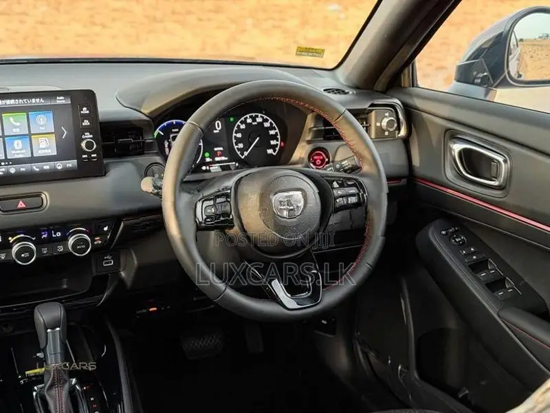 Toyota Yaris Ativ GR 1.5 HEV 2025