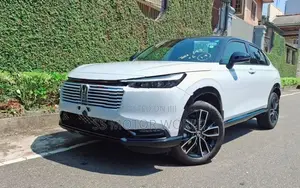 Honda Vezel Z PLAY / NO MOONROOF 2026