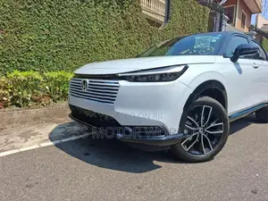 Honda Vezel Z PLAY / NO MOONROOF 2026