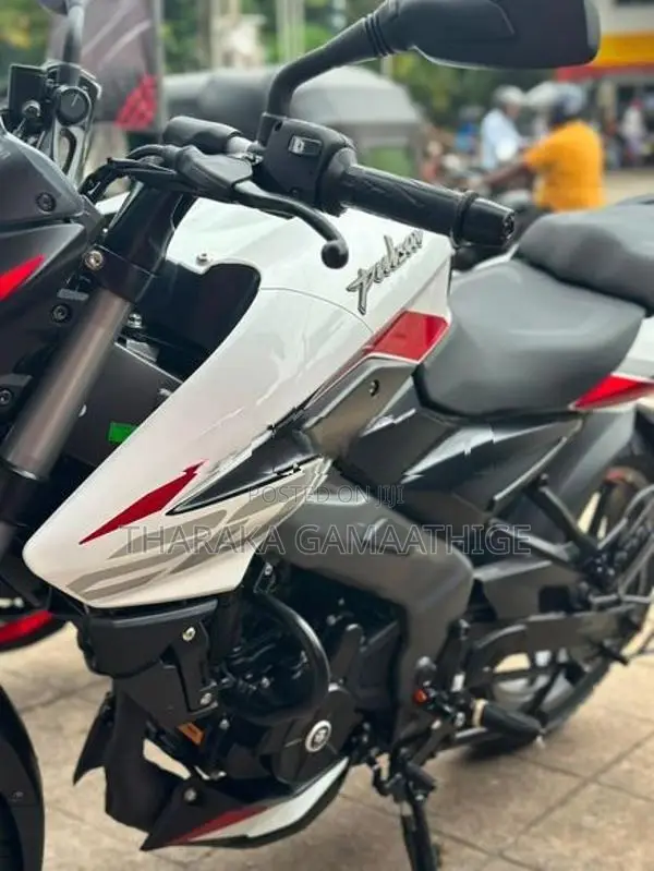 Bajaj CT100 2026