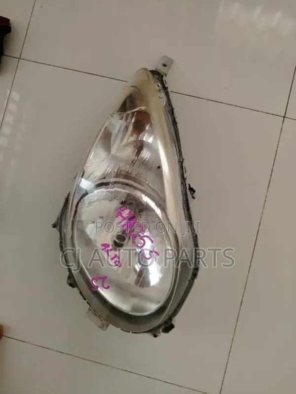 Suzuki Alto HA25 Head Light Headlight RHS