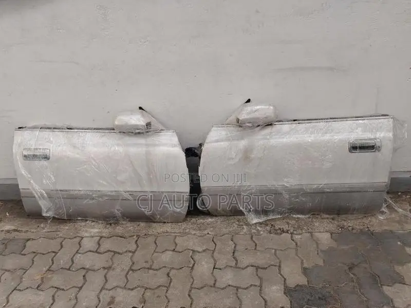 Toyota Mark 2 Cressida X80 Complete Door Set With Side Mirrors