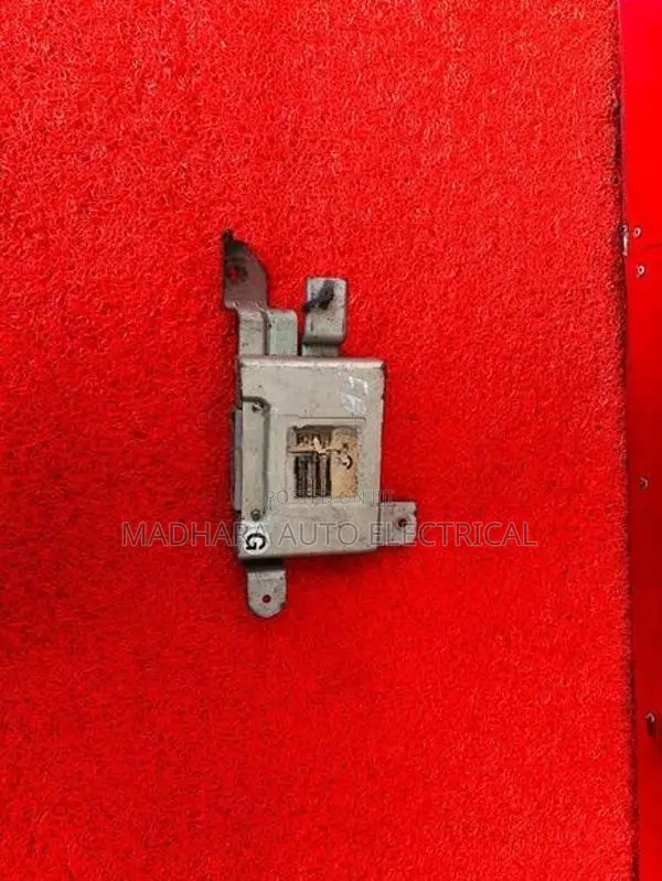 Nissan FB 15 Gear Control