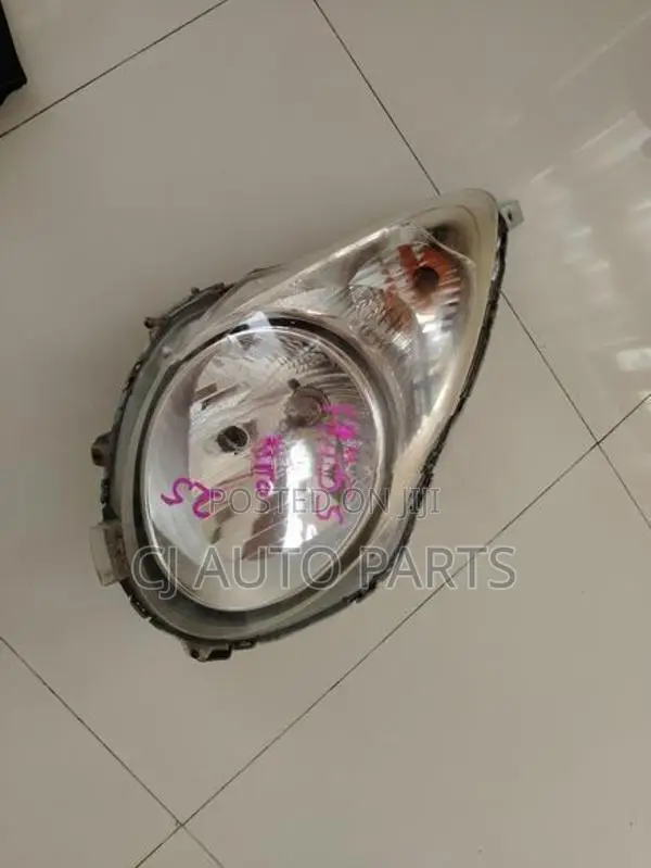 Suzuki Alto HA25 Head Light Headlight RHS