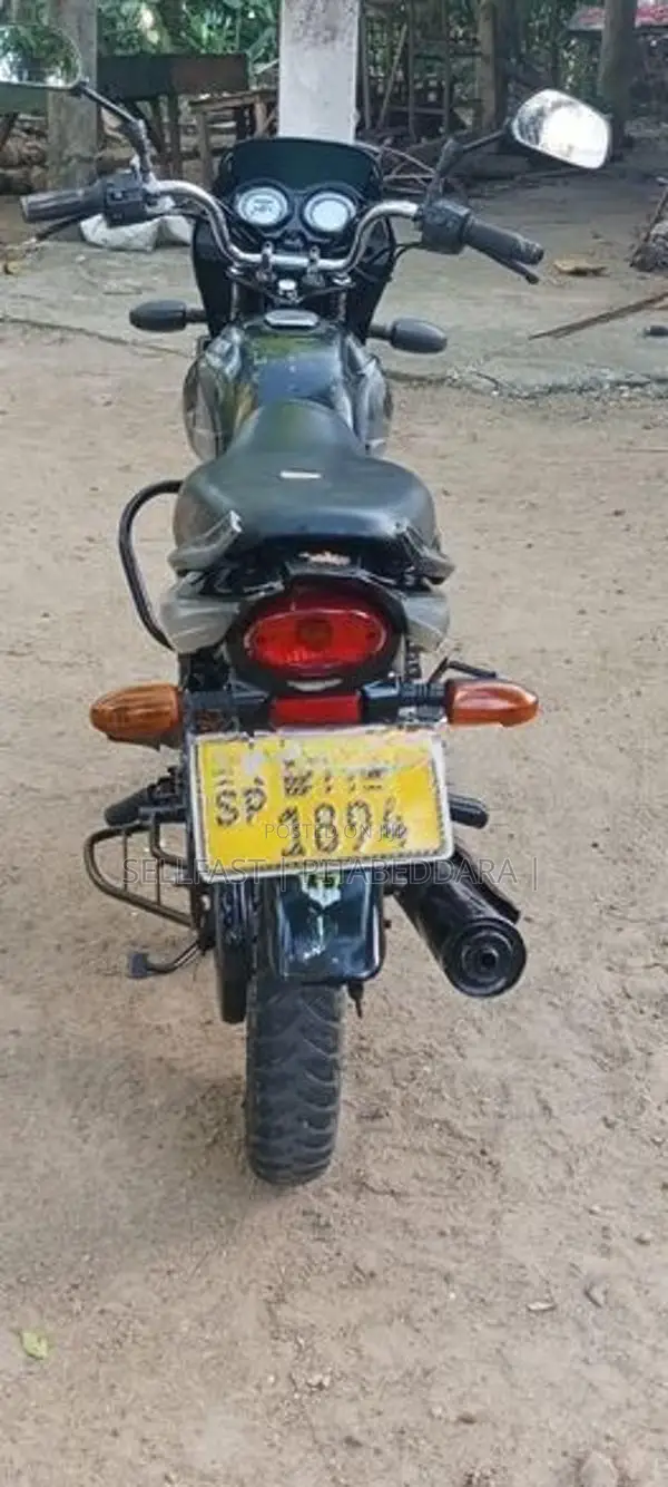Bajaj Platina 100 2013
