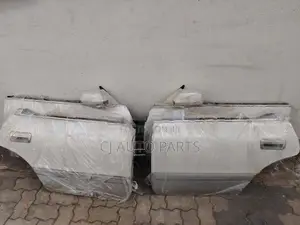 Toyota Mark 2 Cressida X80 Complete Door Set With Side Mirrors
