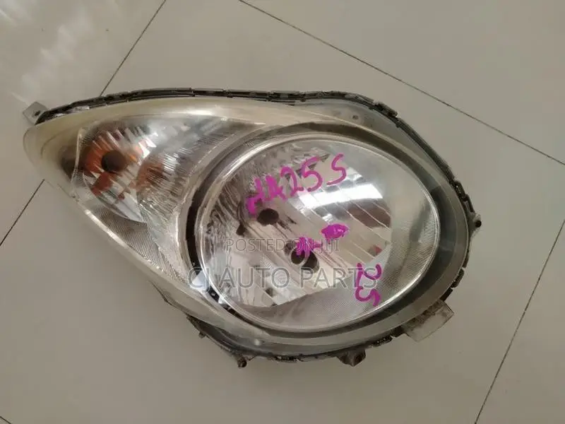 Suzuki Alto HA25 Head Light Headlight RHS