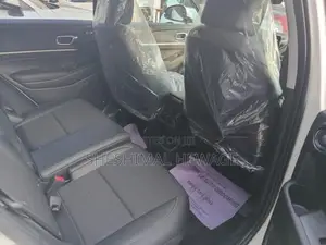 Honda Vezel Z Premiun 10 Speaker 2026