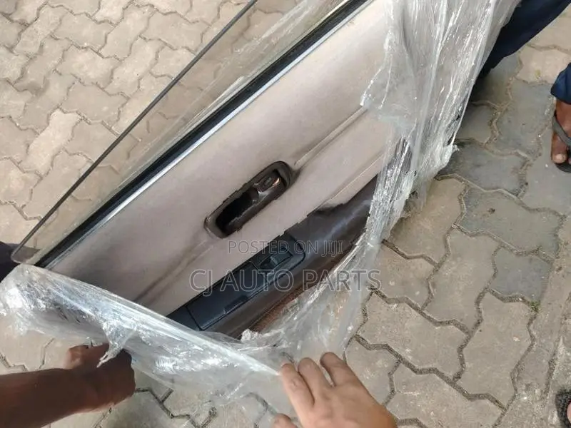 Toyota Mark 2 Cressida X80 Complete Door Set With Side Mirrors