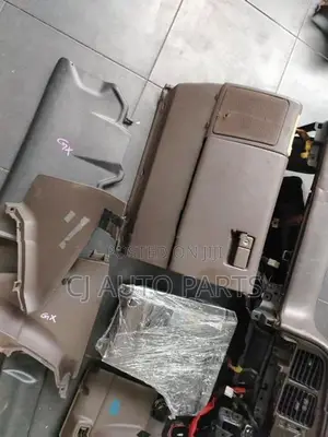 Toyota Mark 2 Cressida X80 Dashboard Parts