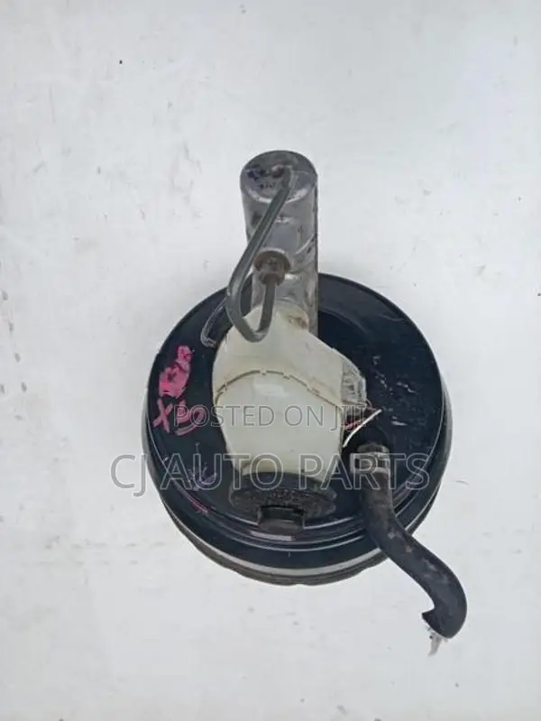 Toyota Mark 2 Cressida x80 brake booster master pump Complete
