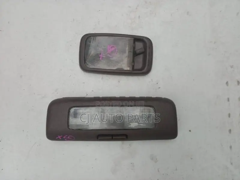 Toyota Mark 2 Cressida x80 Hood light Reading Lamp