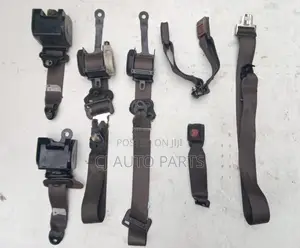 Toyota Mark 2 Cressida x80 seat belt set