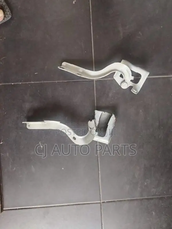 Toyota prius 30 bonnet hinges
