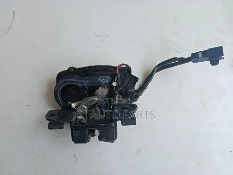 Toyota prius 20 dicky lock