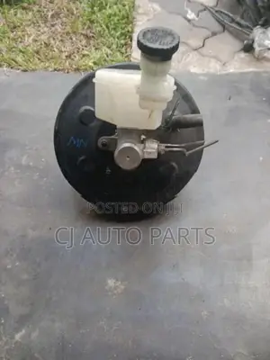 Nissan wingroad y12 brake booster Complete