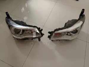 Mitshubishi Ek Wagon B11W Headlight Xenon Complete