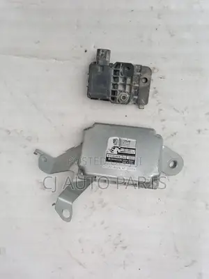 Nissan Wingroad Y12 Gear Control Unit