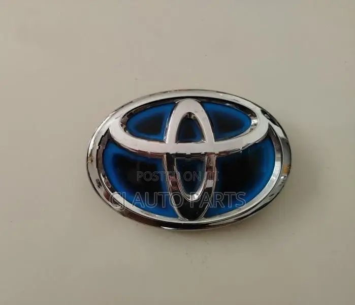 Toyota Prius 30 Front Bumper Tow Hook Cover Logo