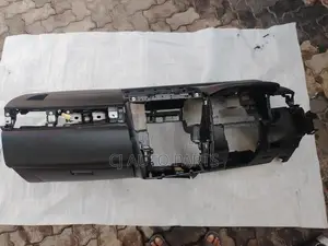 Nissan Tiida Dashboard Base