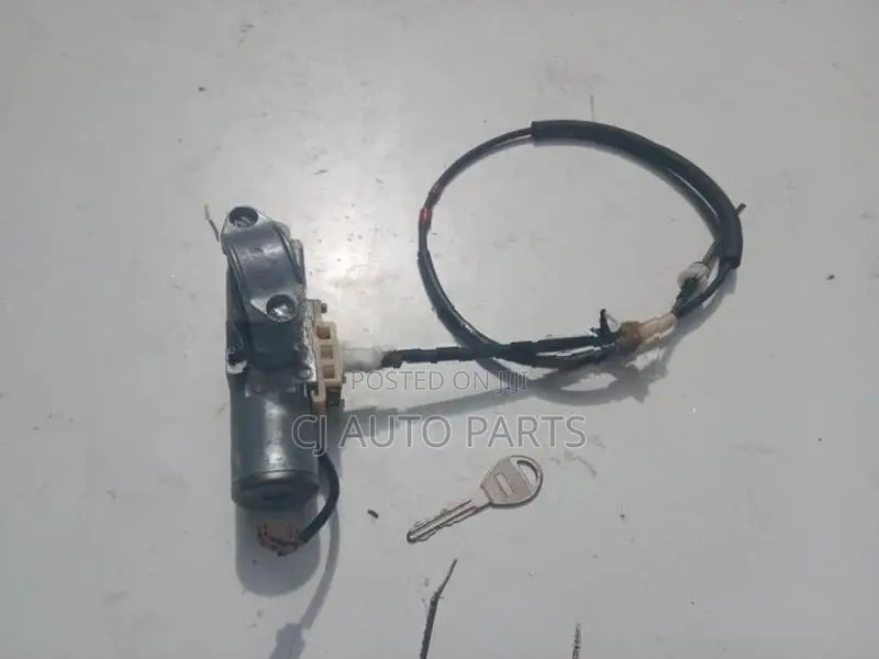 Nissan Sunny FB15 AD Wagon Wingroad March K11 Key Barrel