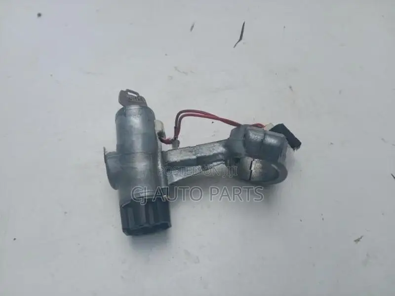 Nissan Sunny FB15 AD Wagon Wingroad March K11 Key Barrel