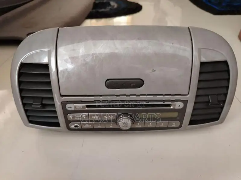 Nissan March K12 Player With A/C Vents And Center Cubby
