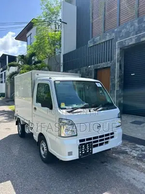 Nissan Clipper NT-100 Freezer 2023