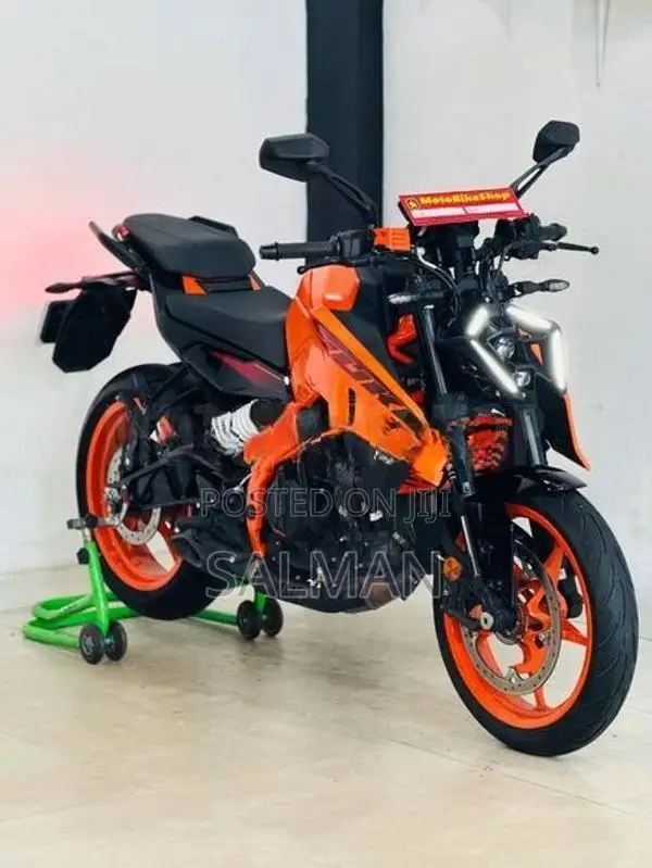KTM 390 Duke 2025