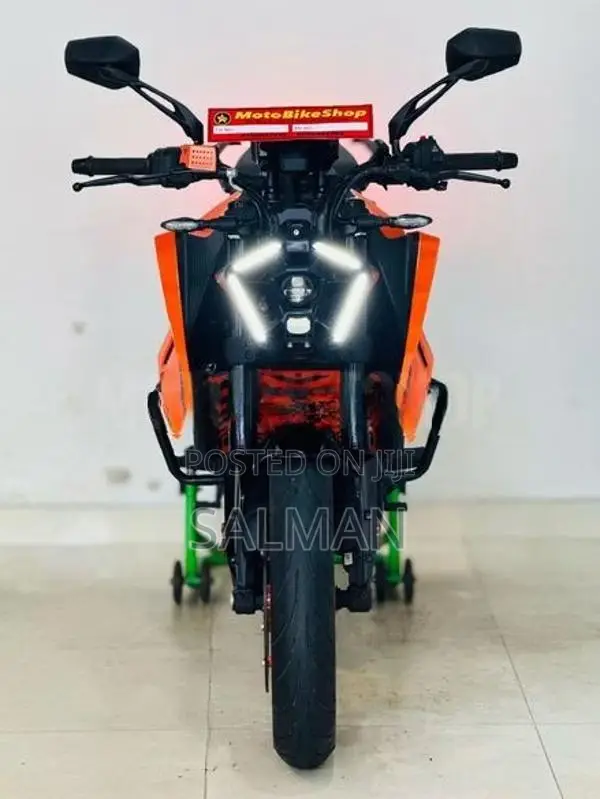 KTM 390 Duke 2025