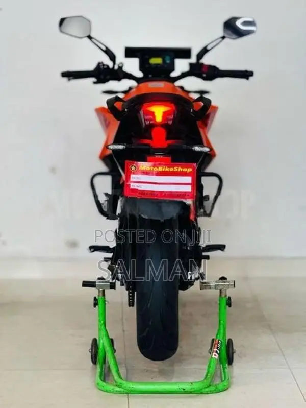 KTM 390 Duke 2025