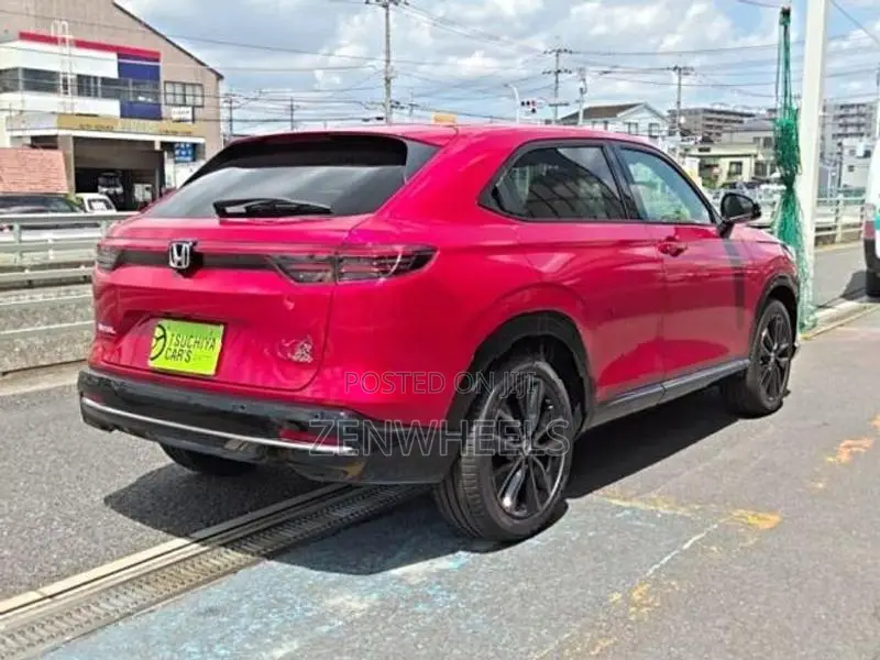 Honda Vezel RS Premium 2025