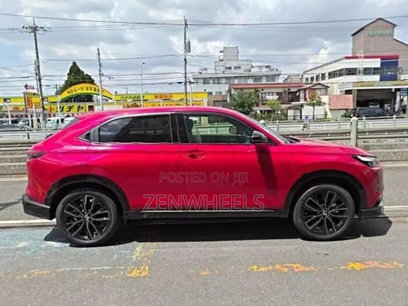 Honda Vezel RS Premium 2025