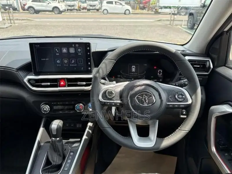 Toyota Raize 1.2 Hybrid Z BSM 2026