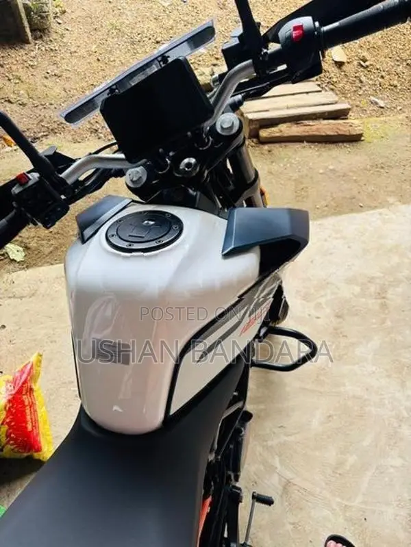 KTM Duke 160 2026