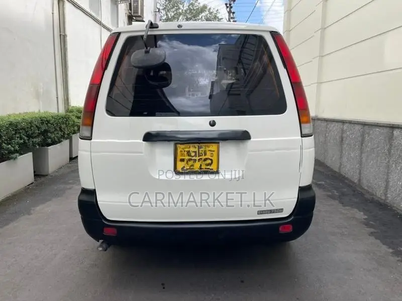 Toyota Noah CR41 2002