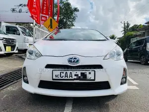 Toyota Aqua S Grade 2013