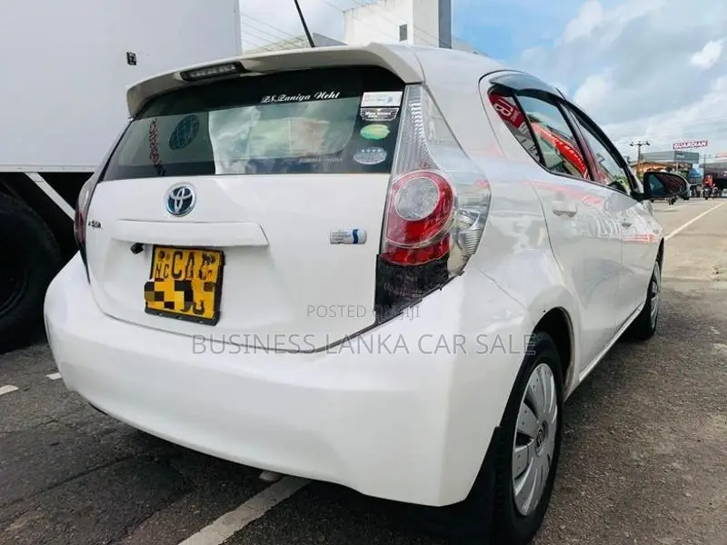 Toyota Aqua S Grade 2013