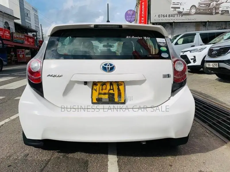 Toyota Aqua S Grade 2013