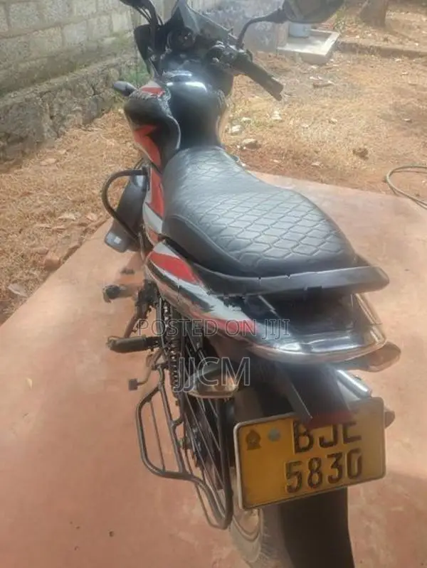 Bajaj Discover 125 2024