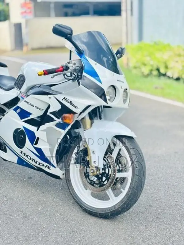 Honda CBR CBR250RR Gullarm 2008