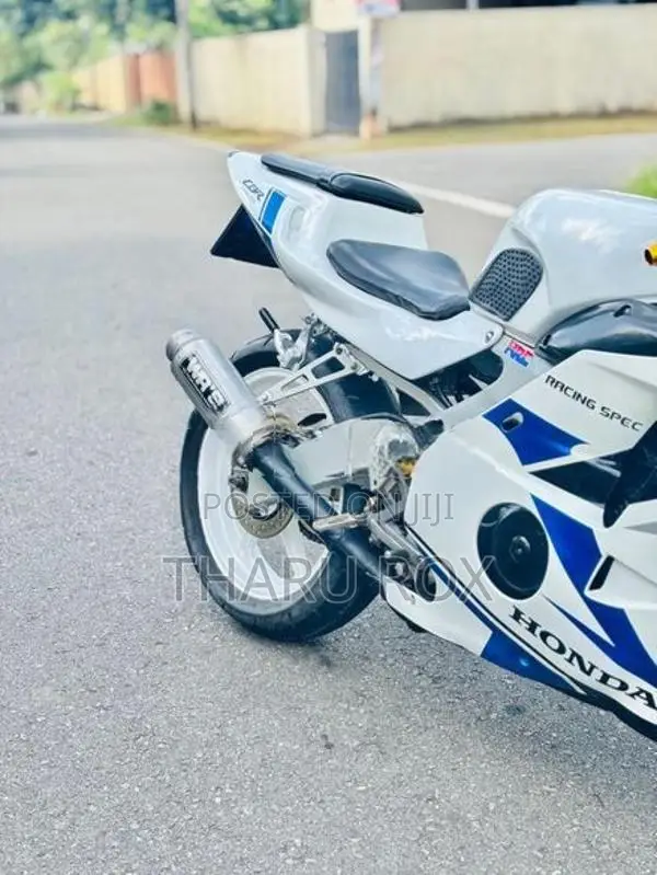 Honda CBR CBR250RR Gullarm 2008
