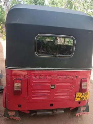 Bajaj RE 2015