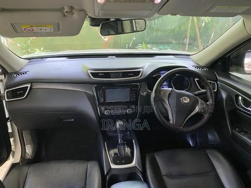 Nissan X-Trail 2015