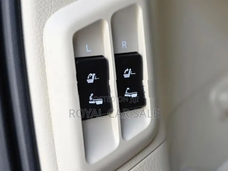 Toyota Land Cruiser Prado 2023