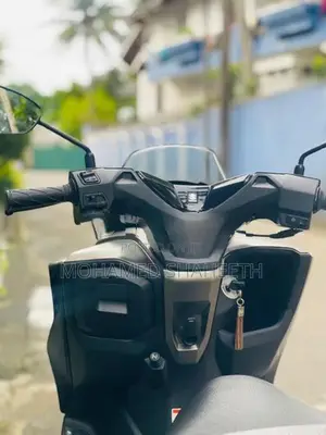 Suzuki Burgman 125 2025