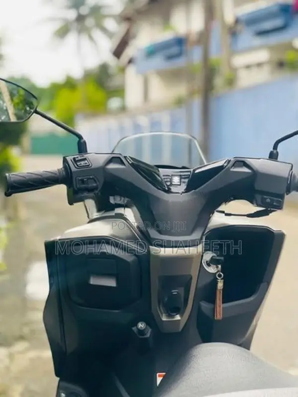 Suzuki Burgman 125 2025